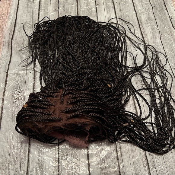 Knotless box braid wig (full lace) - Picture 10 of 15